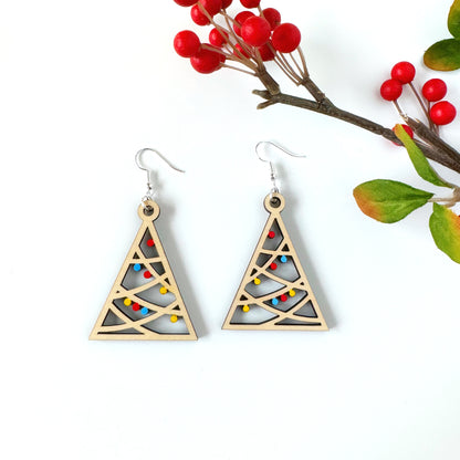 Pendientes de árbol de Navidad minimalistas grabados con láser con luces festivas, pendientes navideños 