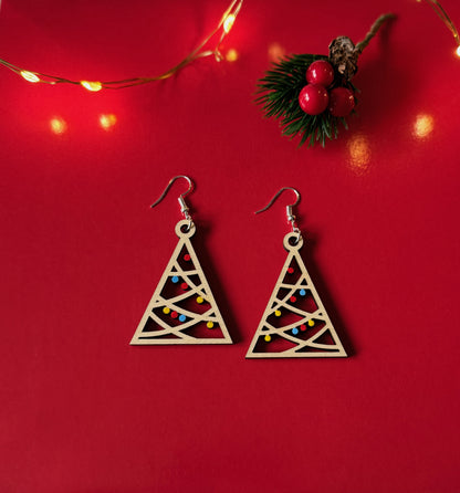 Pendientes de árbol de Navidad minimalistas grabados con láser con luces festivas, pendientes navideños 