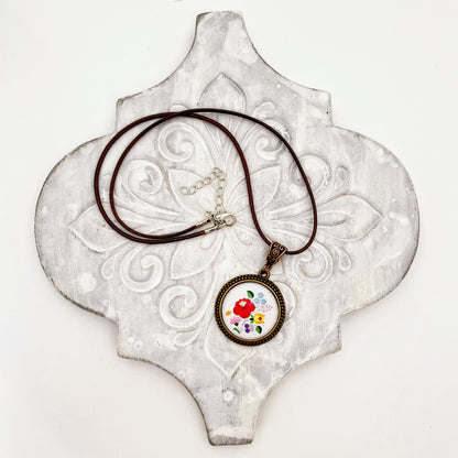 Traditional Hungarian style necklace WHITE