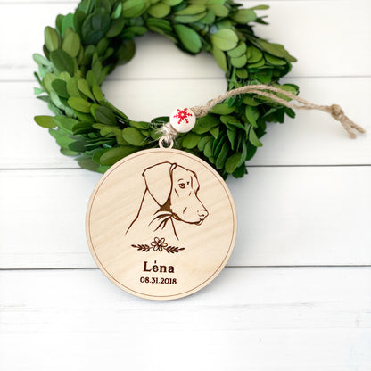 Vizsla ornament for pet parents, engraved personalized wood ornament with DIY option